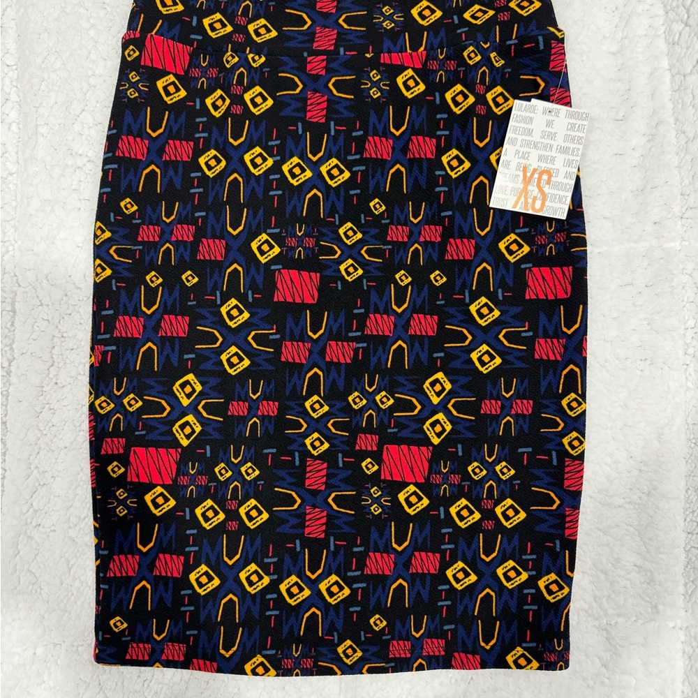 LuLaRoe Cassie skirt